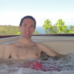 Outdoor jacuzzi overlooking the Indian Ocean