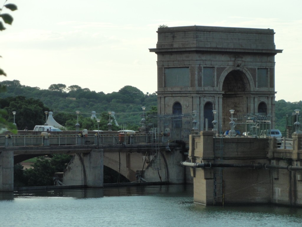 Hartbeespoort dam arch