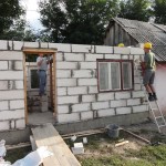 Pointing the last course of blocks in the second house